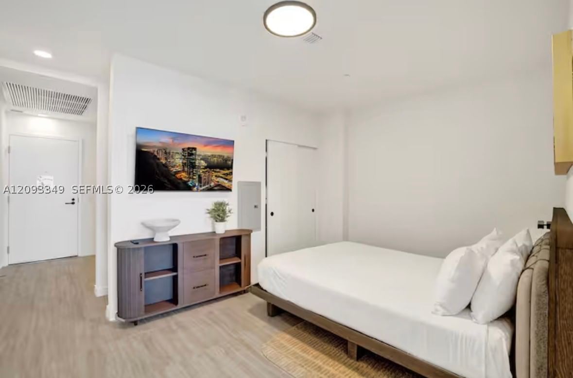 Real estate property located at 580 72nd St #1905, Miami-dade, 72 Park, Miami Beach, FL