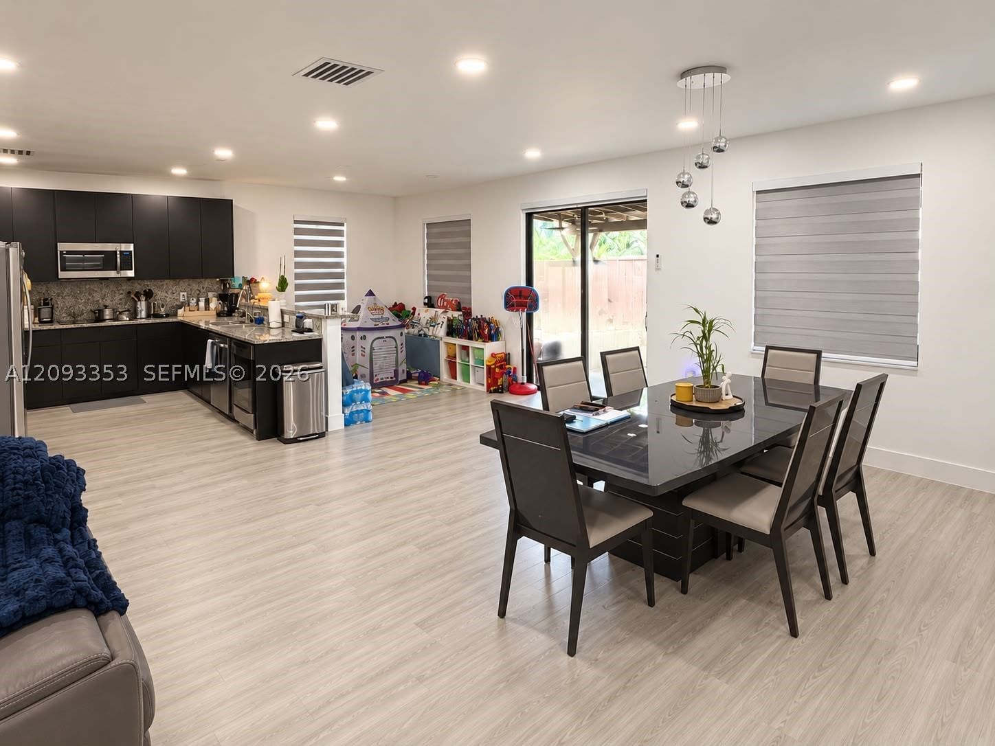 Real estate property located at 8830 101st Pl, Miami-dade, Isles At Grand Bay, Doral, FL