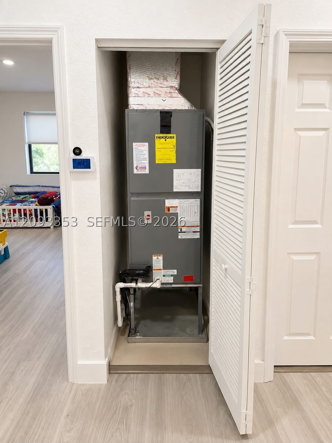 Real estate property located at 8830 101st Pl, Miami-dade, Isles At Grand Bay, Doral, FL
