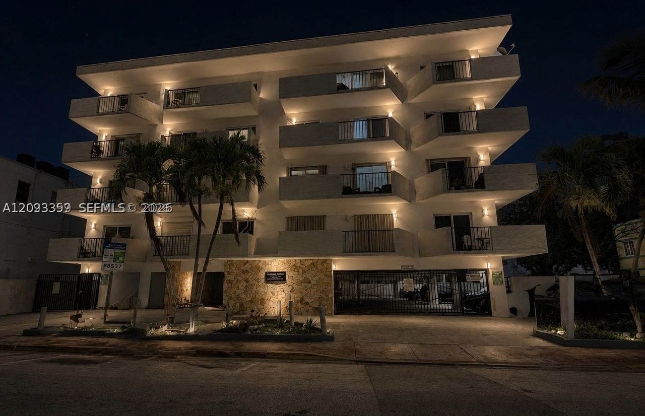 Real estate property located at 6965 Harding Ave #305, Miami-dade, Harding Villas Condo, Miami Beach, FL