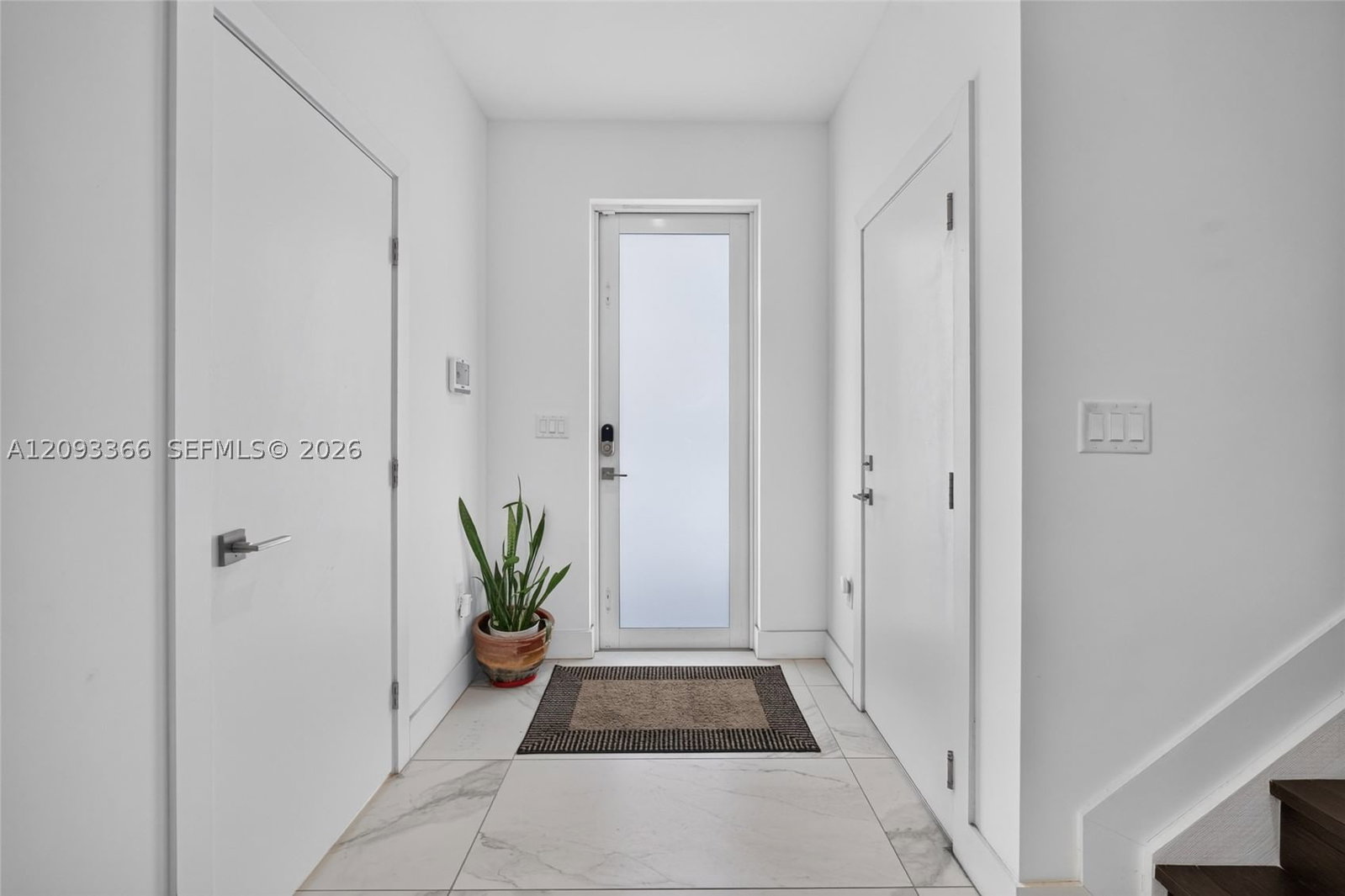 Real estate property located at 10370 67th Ter, Miami-dade, Doral Palms South, Doral, FL