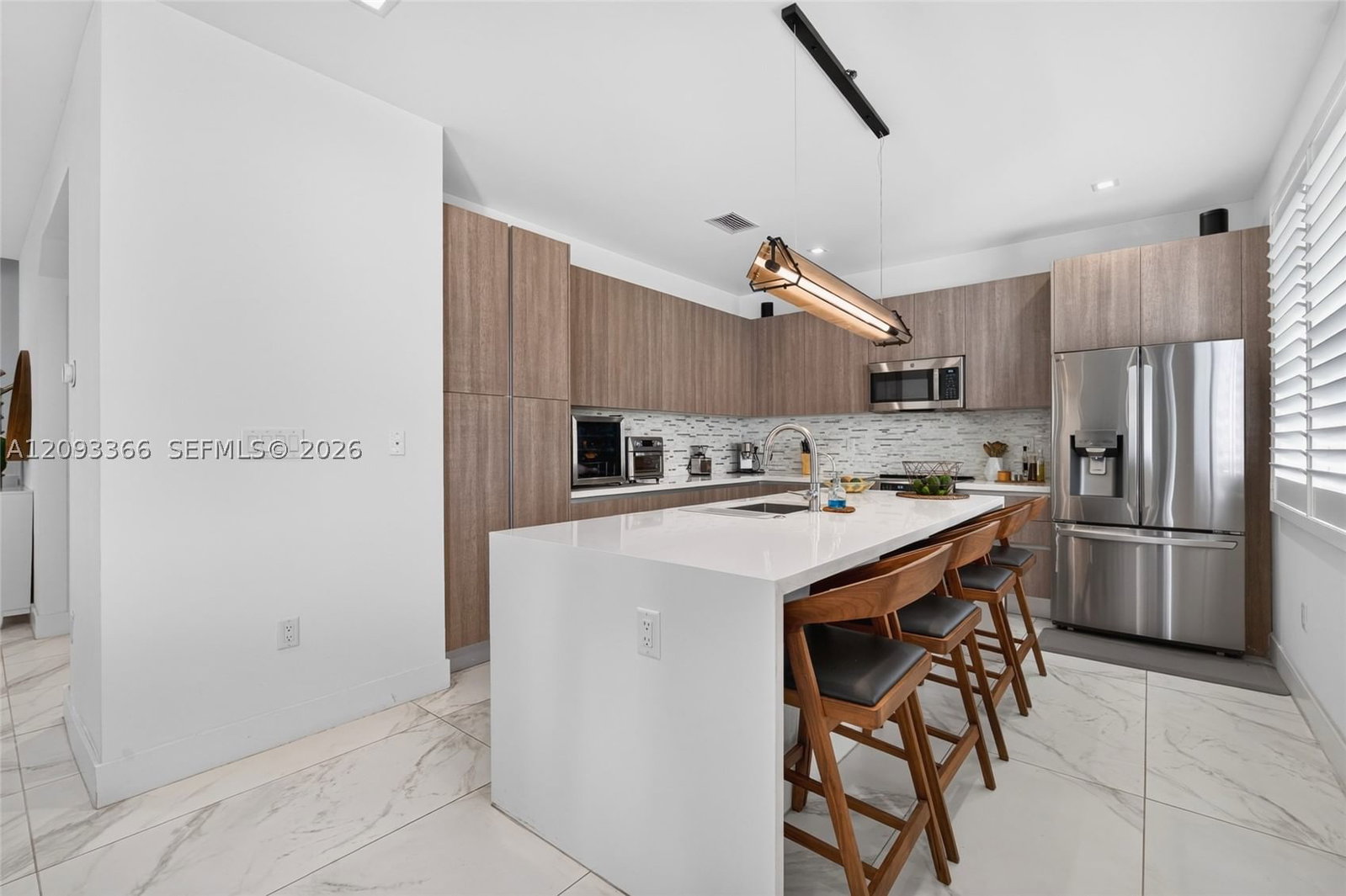 Real estate property located at 10370 67th Ter, Miami-dade, Doral Palms South, Doral, FL