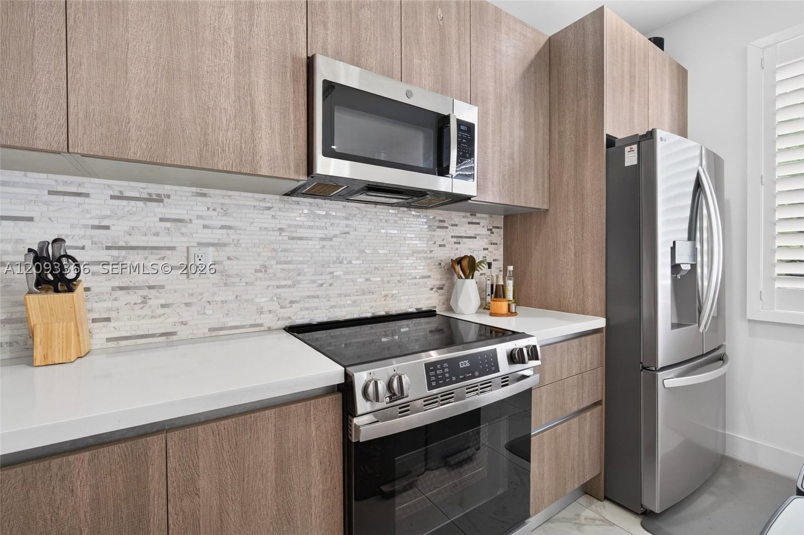 Real estate property located at 10370 67th Ter, Miami-dade, Doral Palms South, Doral, FL