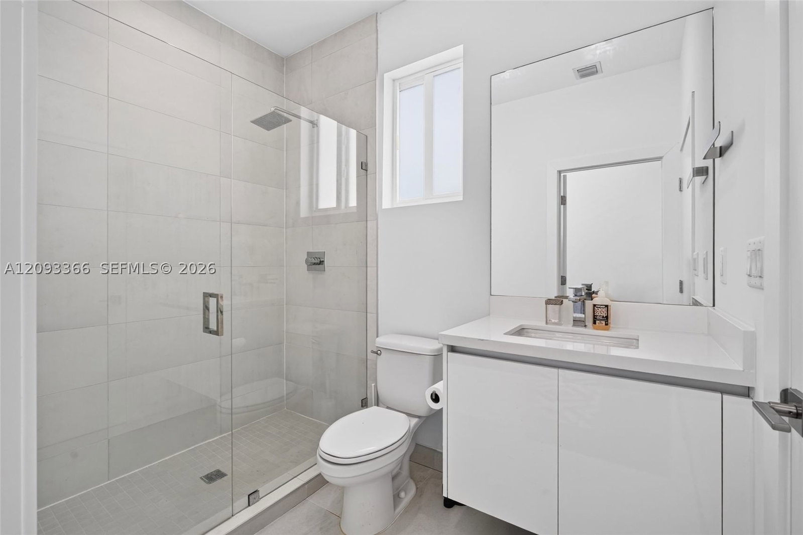 Real estate property located at 10370 67th Ter, Miami-dade, Doral Palms South, Doral, FL