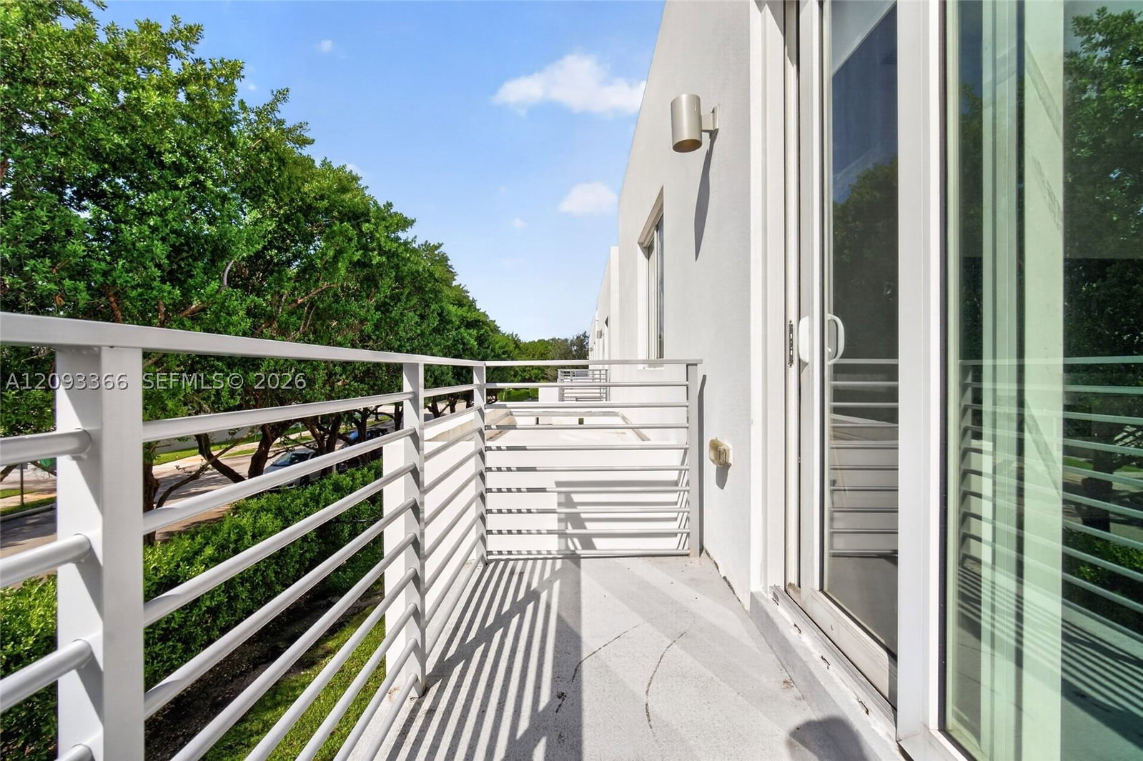 Real estate property located at 10370 67th Ter, Miami-dade, Doral Palms South, Doral, FL