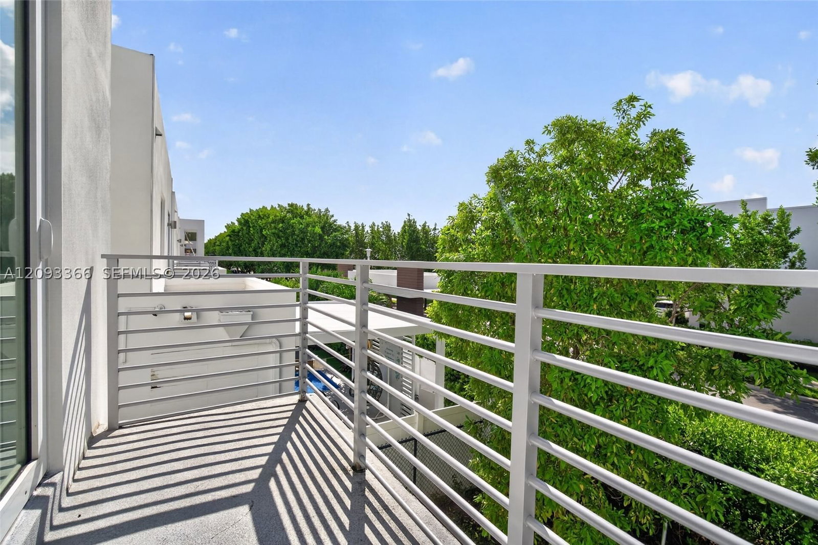 Real estate property located at 10370 67th Ter, Miami-dade, Doral Palms South, Doral, FL