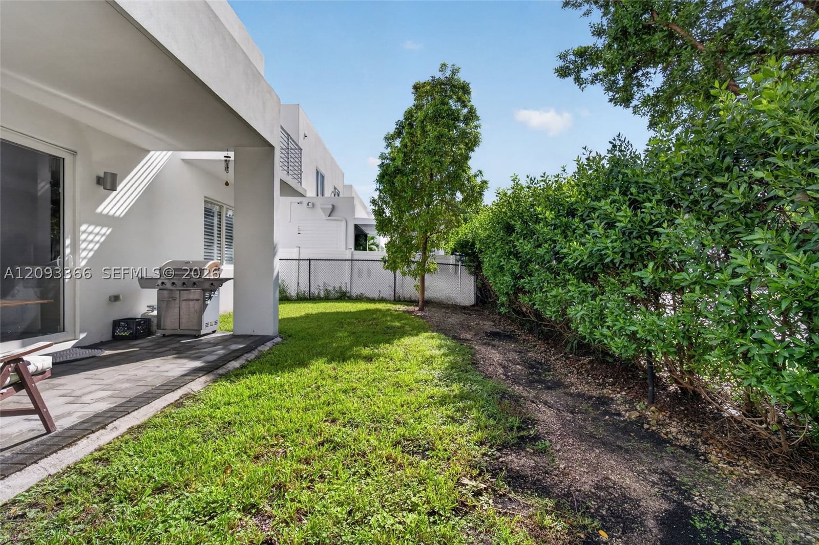 Real estate property located at 10370 67th Ter, Miami-dade, Doral Palms South, Doral, FL