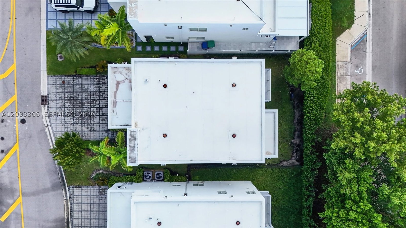 Real estate property located at 10370 67th Ter, Miami-dade, Doral Palms South, Doral, FL