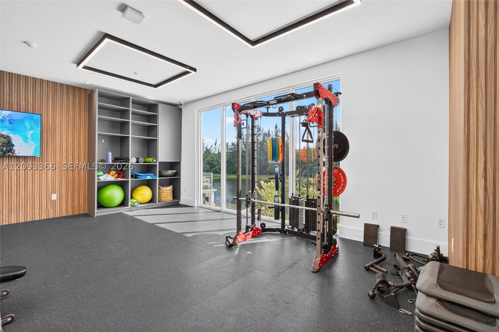 Real estate property located at 10370 67th Ter, Miami-dade, Doral Palms South, Doral, FL