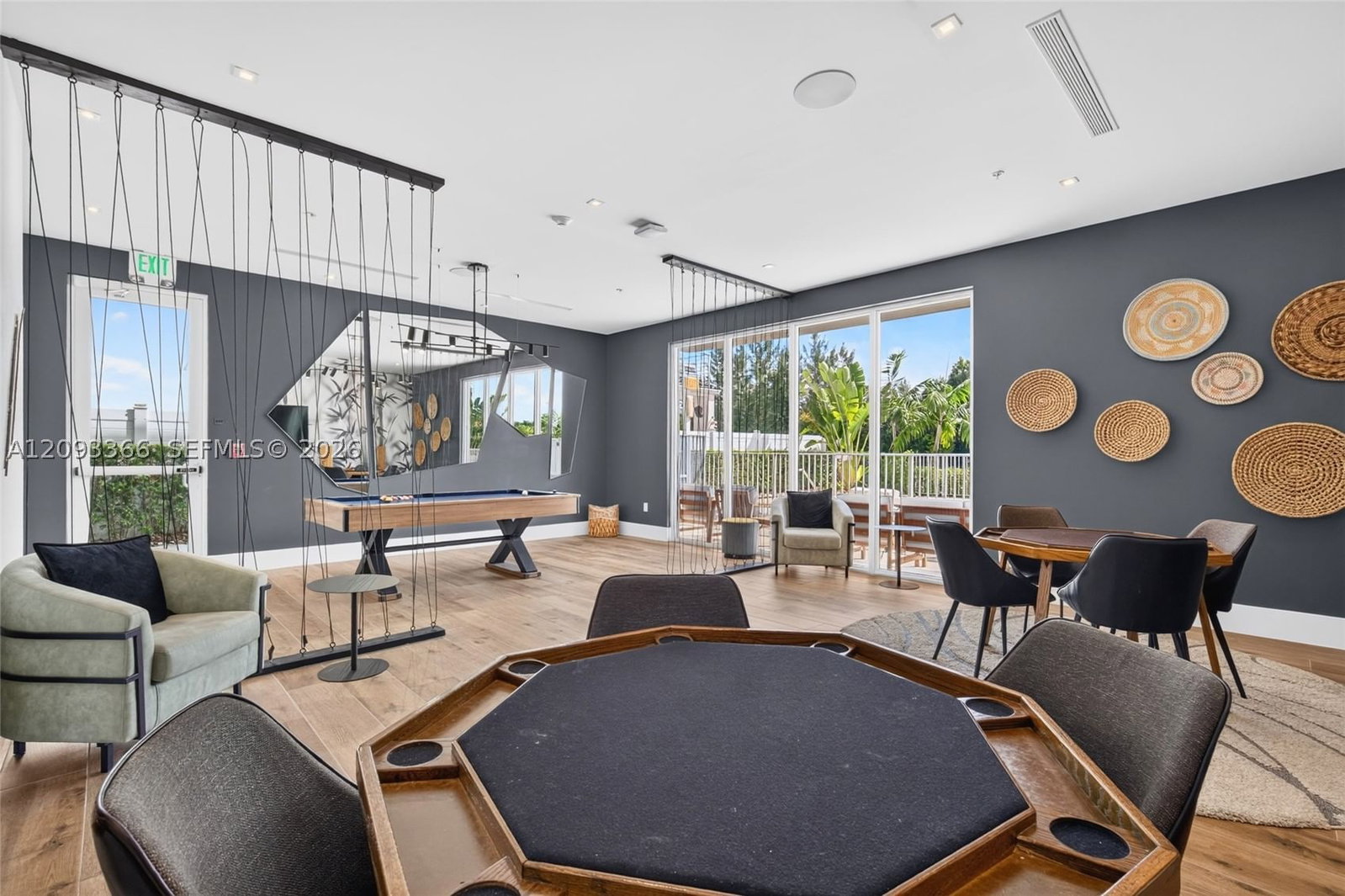 Real estate property located at 10370 67th Ter, Miami-dade, Doral Palms South, Doral, FL