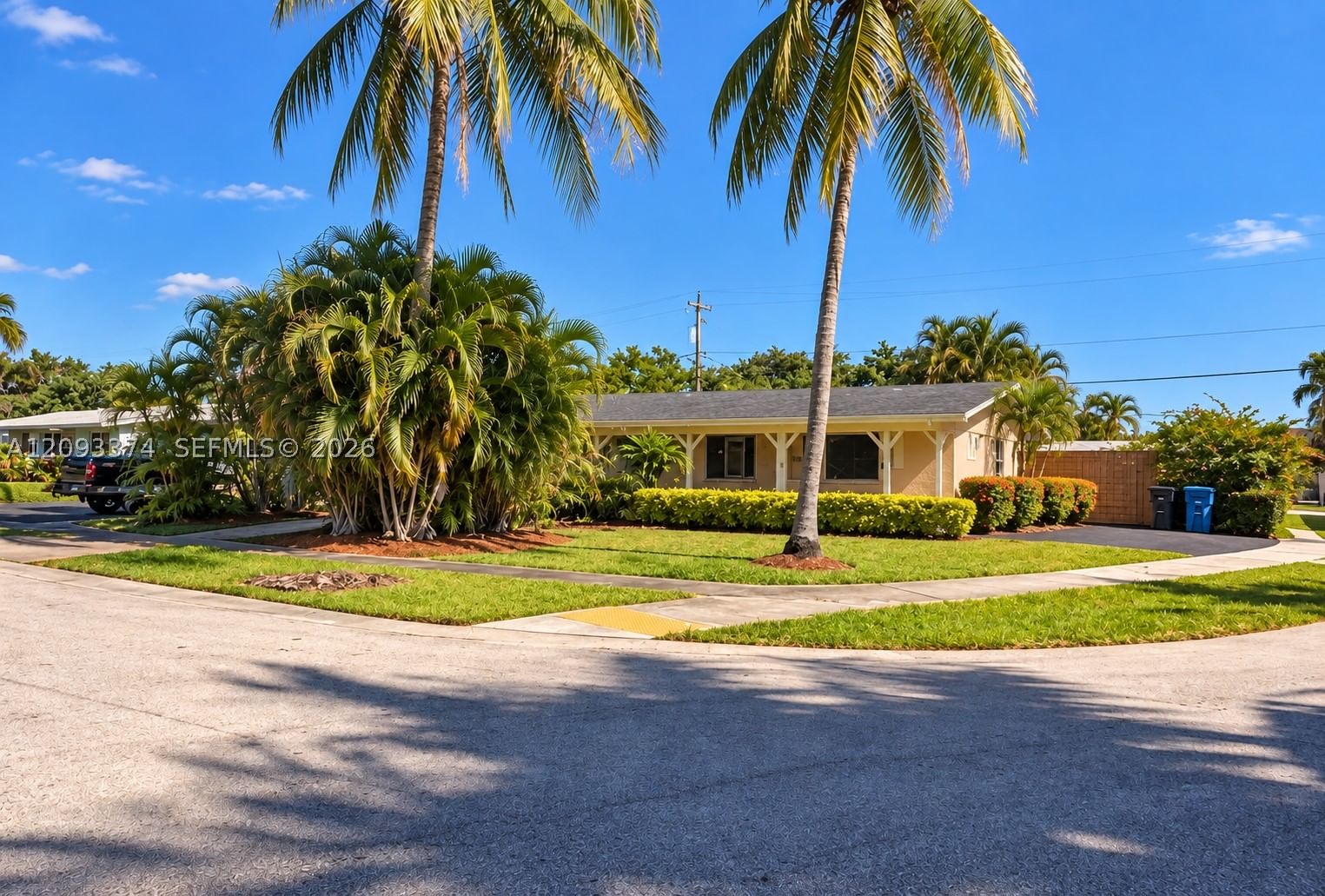 Real estate property located at 4100 15th Ave, Broward, Twin Lakes Homes Sec 4, Oakland Park, FL