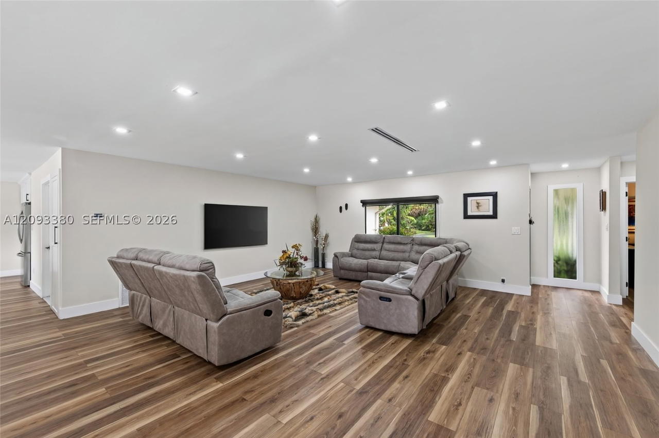 Real estate property located at 14390 24th St, Broward, Fla Fruit Lands Co, Davie, FL