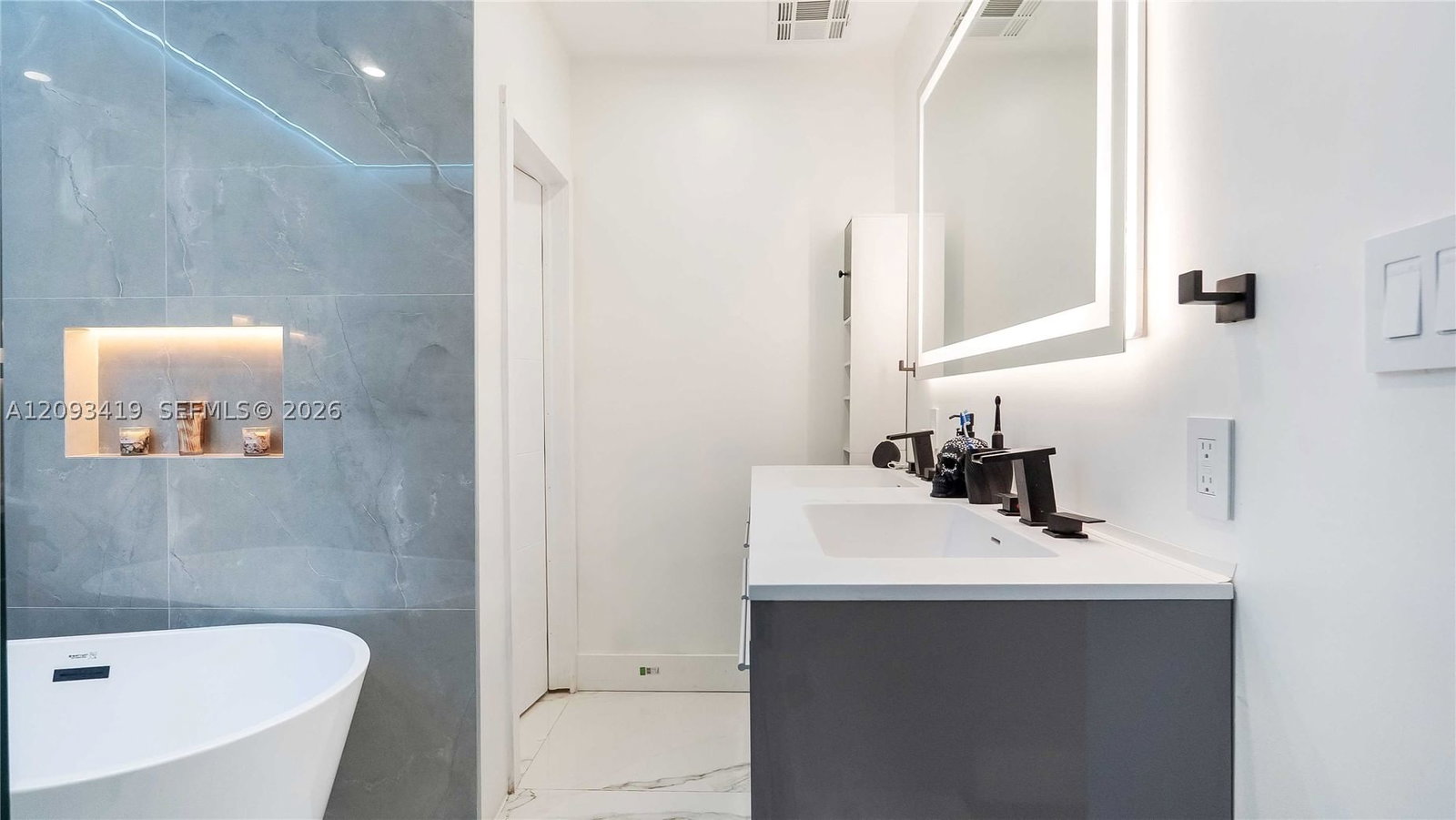 Real estate property located at 817 17th St, Broward, Progresso, Fort Lauderdale, FL