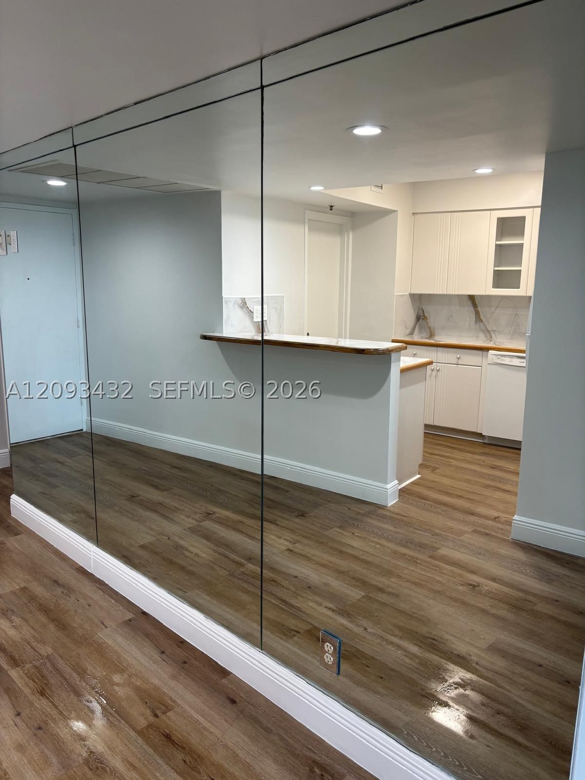Real estate property located at 900 Bay Dr #721, Miami-dade, King Cole Condo, Miami Beach, FL