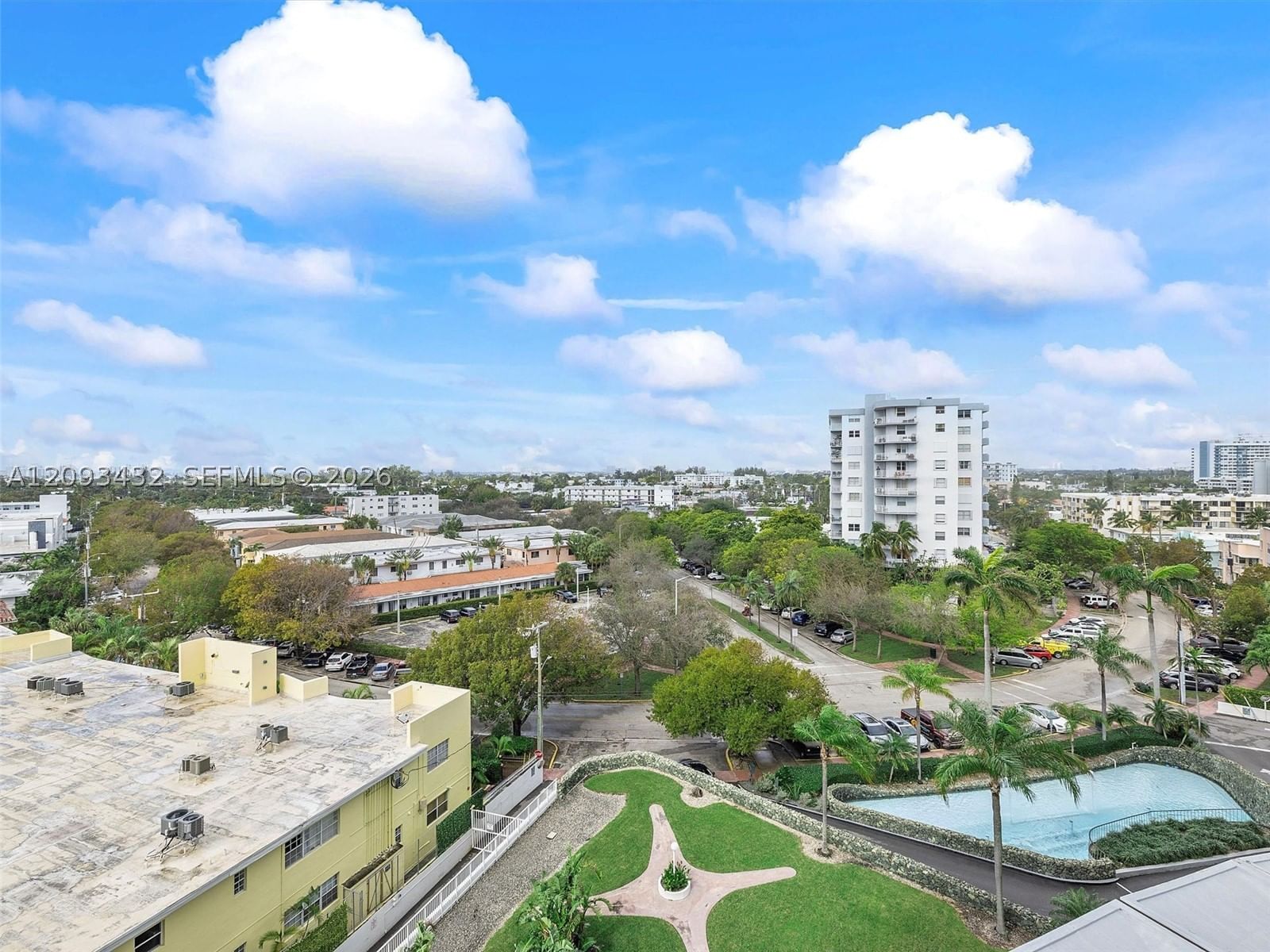 Real estate property located at 900 Bay Dr #721, Miami-dade, King Cole Condo, Miami Beach, FL