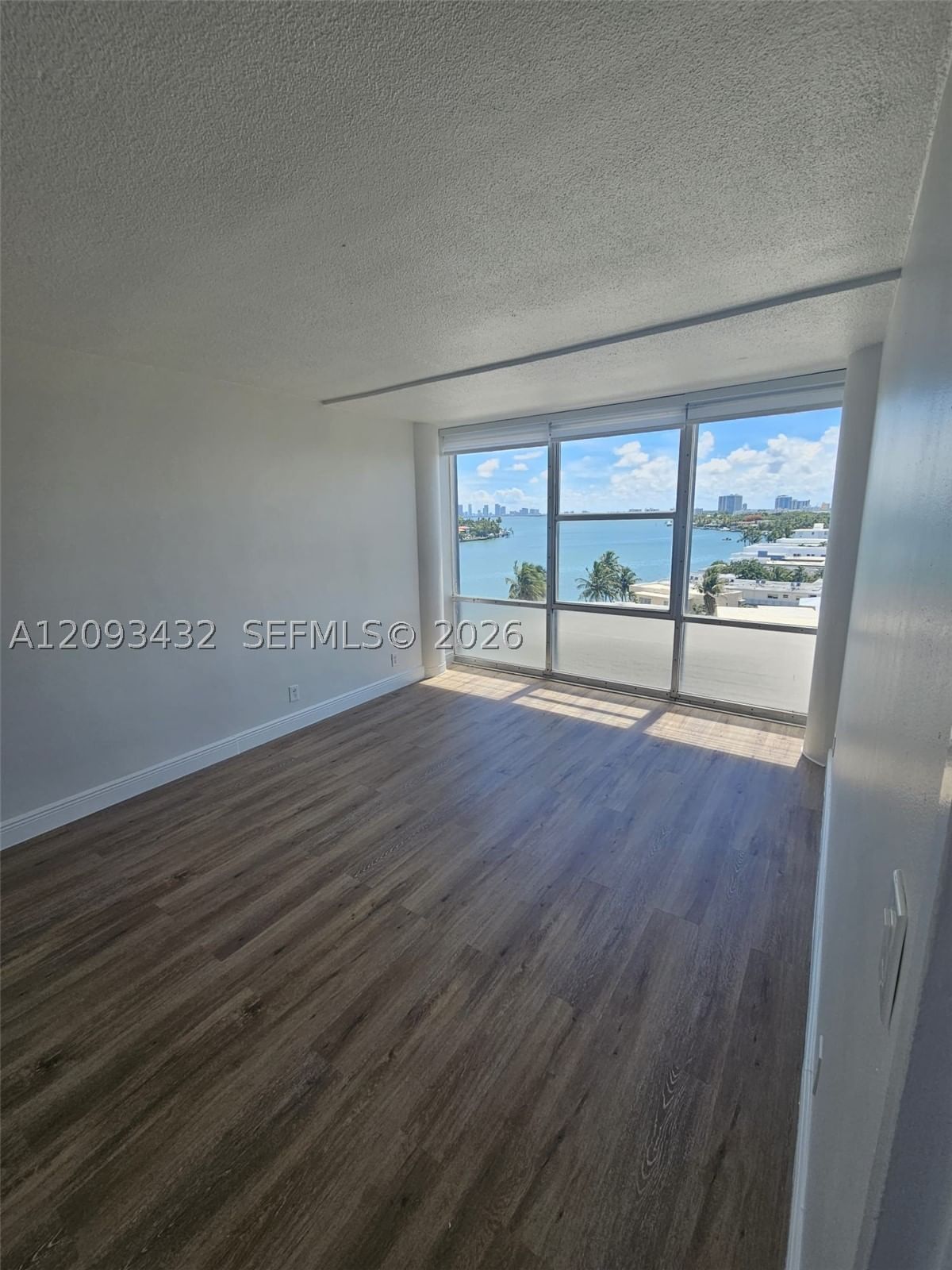 Real estate property located at 900 Bay Dr #721, Miami-dade, King Cole Condo, Miami Beach, FL