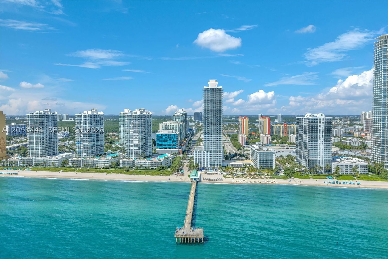 Real estate property located at 16699 Collins Ave #3010, Miami-dade, La Perla Condo, Sunny Isles Beach, FL
