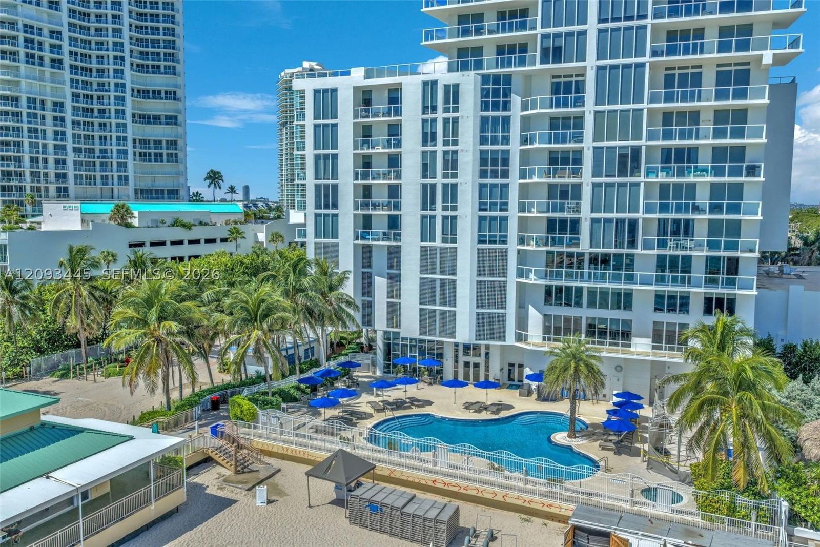 Real estate property located at 16699 Collins Ave #3010, Miami-dade, La Perla Condo, Sunny Isles Beach, FL
