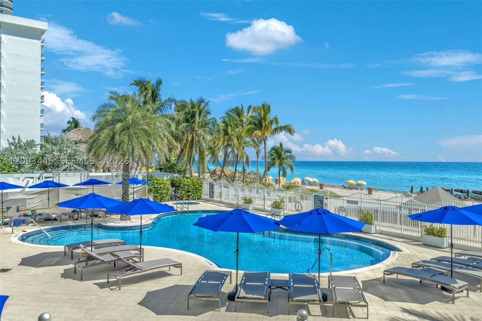 Real estate property located at 16699 Collins Ave #3010, Miami-dade, La Perla Condo, Sunny Isles Beach, FL