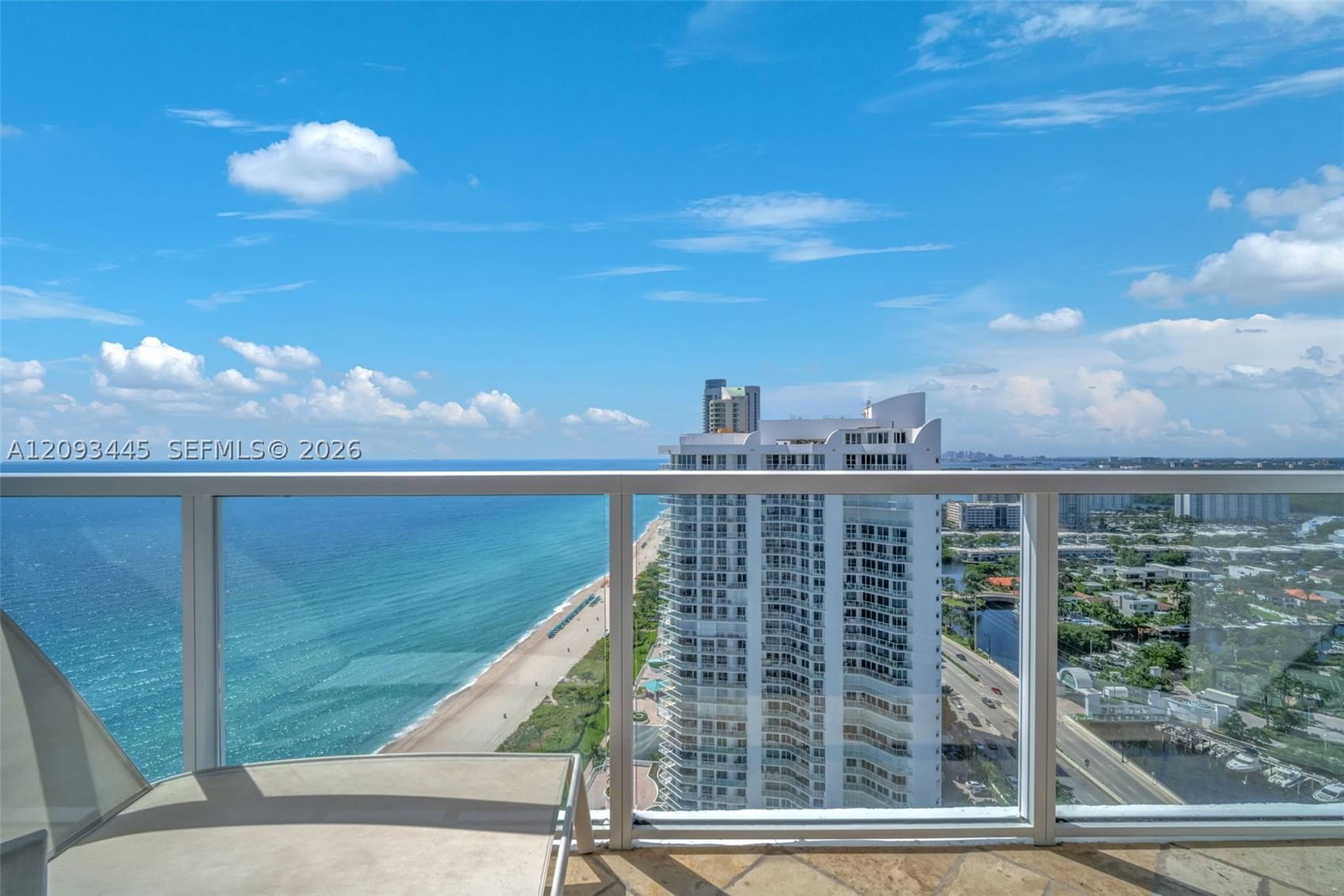 Real estate property located at 16699 Collins Ave #3010, Miami-dade, La Perla Condo, Sunny Isles Beach, FL