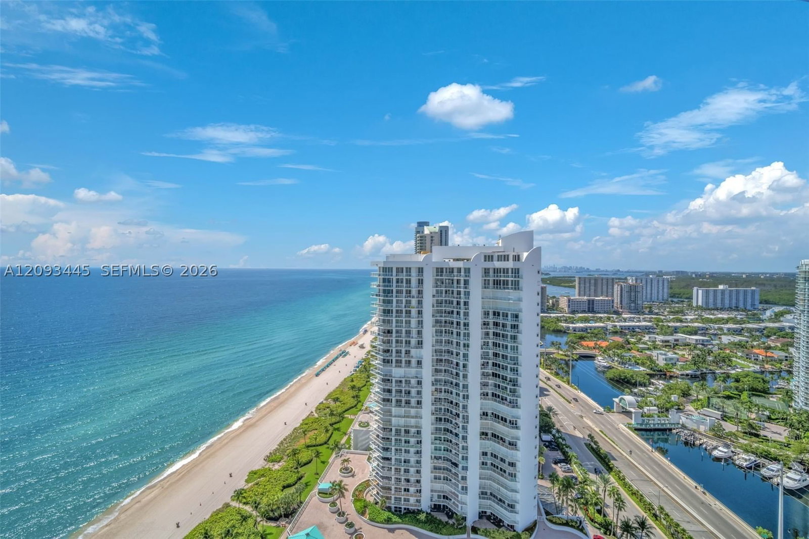 Real estate property located at 16699 Collins Ave #3010, Miami-dade, La Perla Condo, Sunny Isles Beach, FL