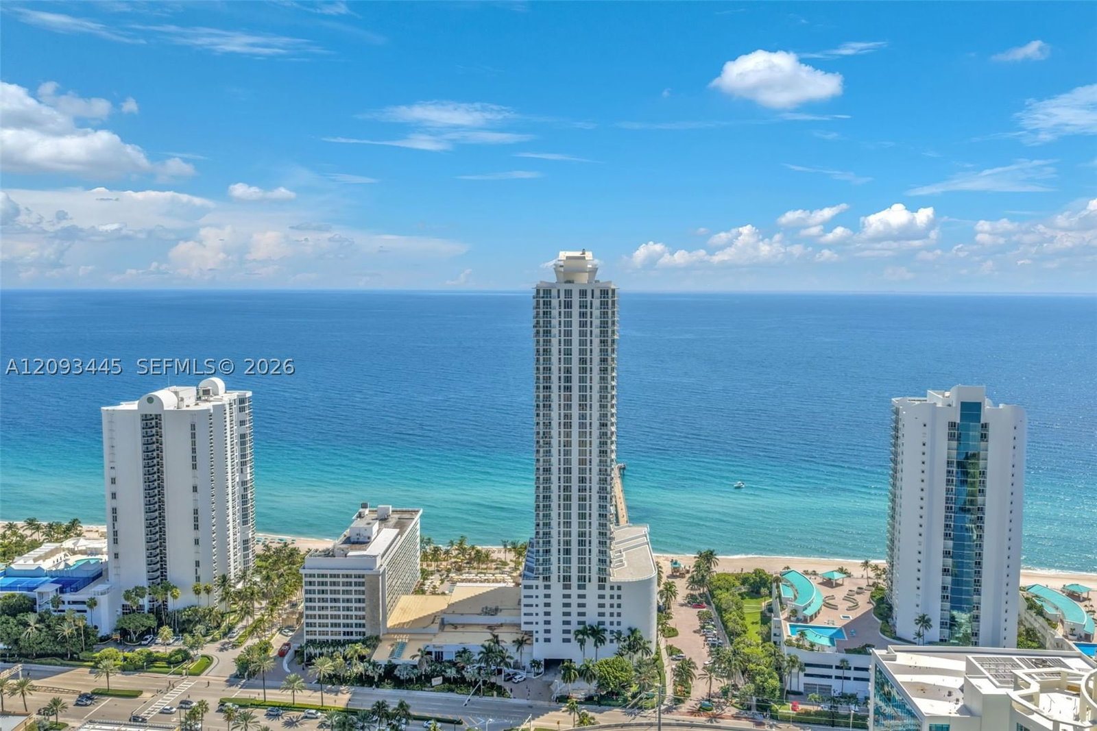 Real estate property located at 16699 Collins Ave #3010, Miami-dade, La Perla Condo, Sunny Isles Beach, FL