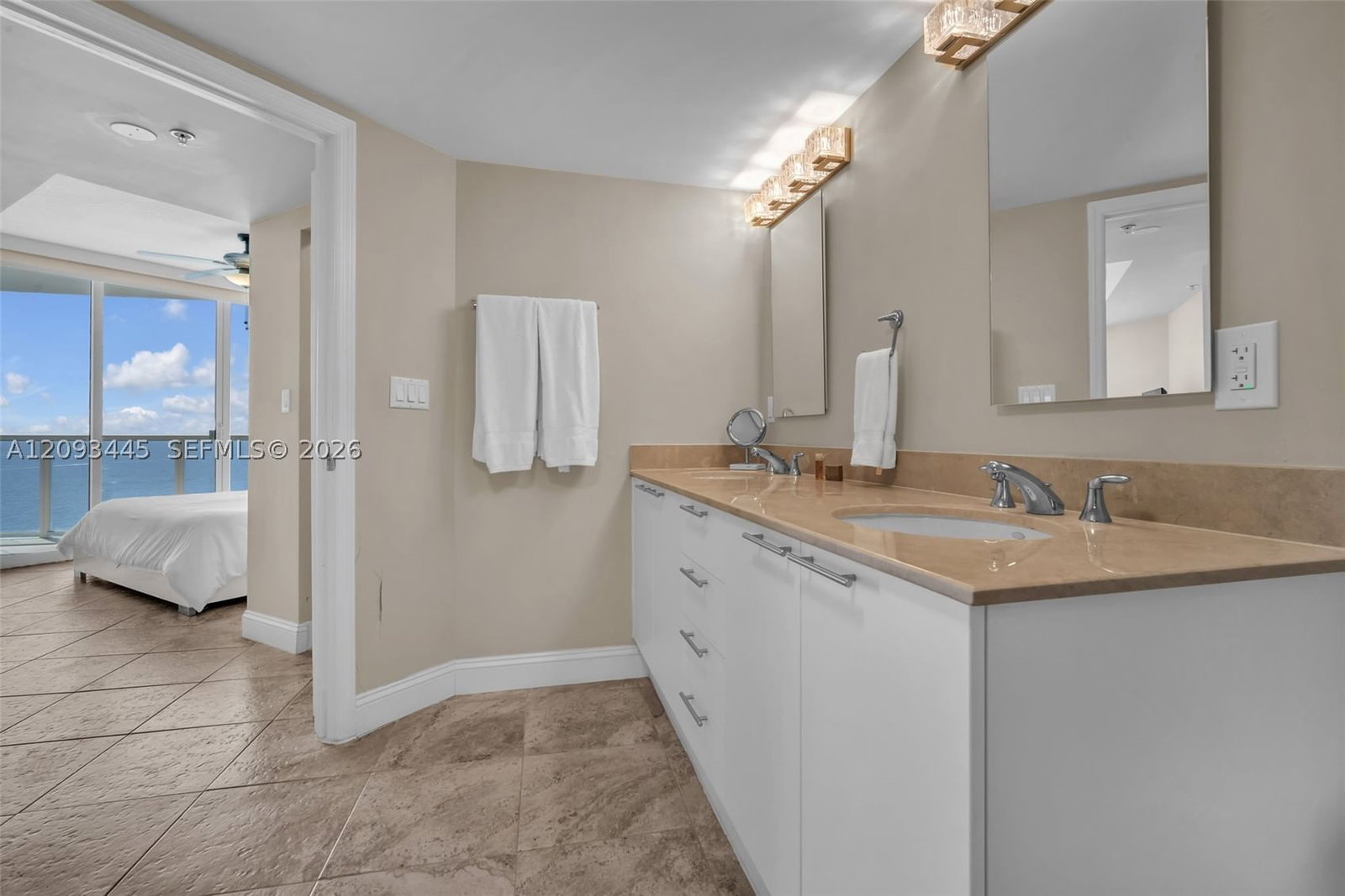 Real estate property located at 16699 Collins Ave #3010, Miami-dade, La Perla Condo, Sunny Isles Beach, FL