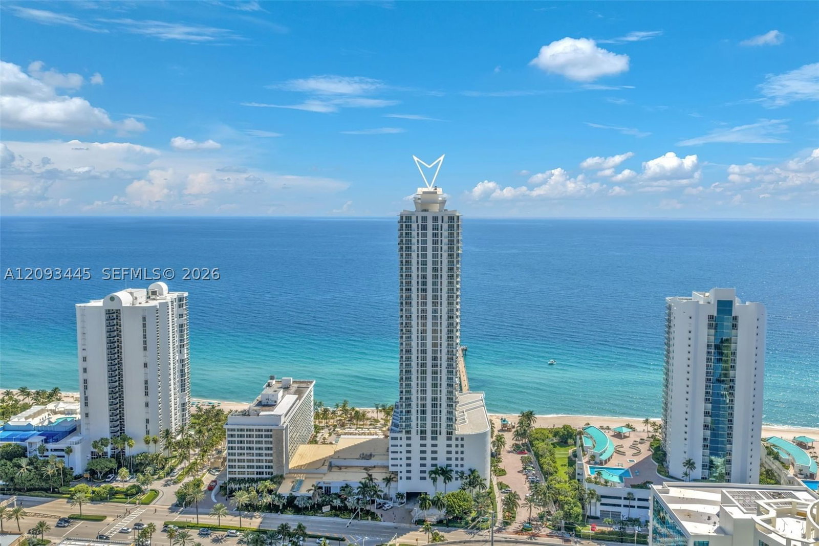 Real estate property located at 16699 Collins Ave #3010, Miami-dade, La Perla Condo, Sunny Isles Beach, FL