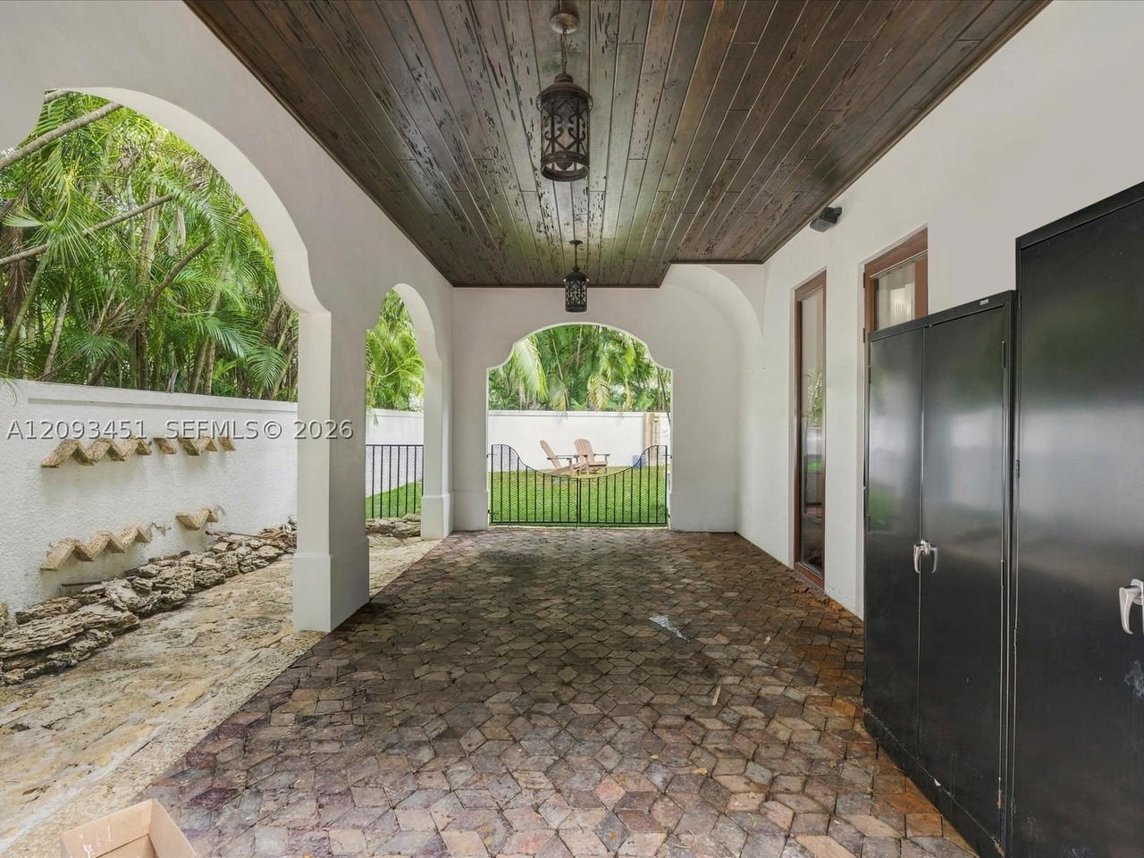 Real estate property located at 421 Sarto Ave, Miami-dade, Coral Gables Country Club, Coral Gables, FL