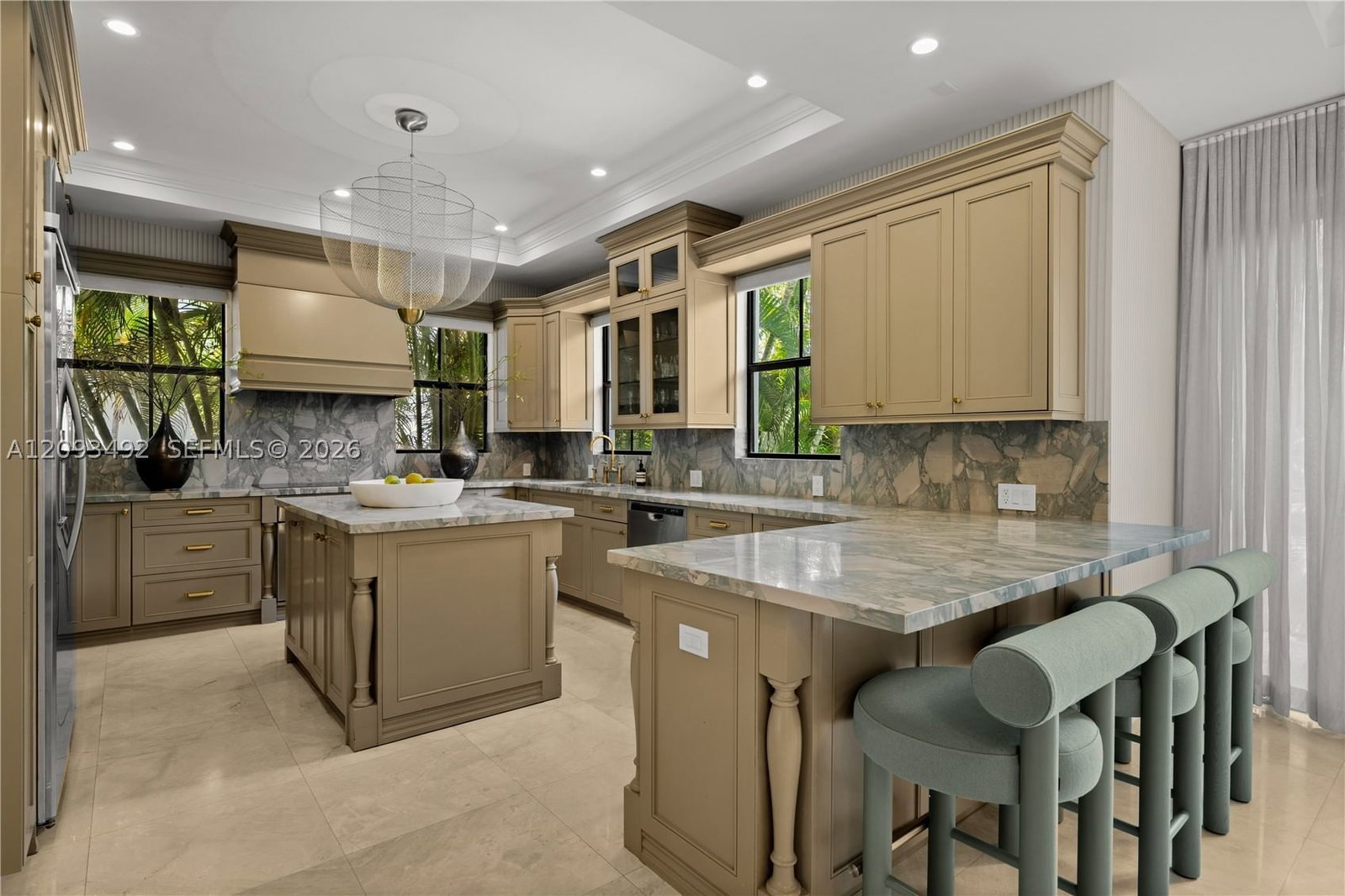 Real estate property located at 1803 Bayshore Ln, Miami-dade, Fairhaven, Miami, FL