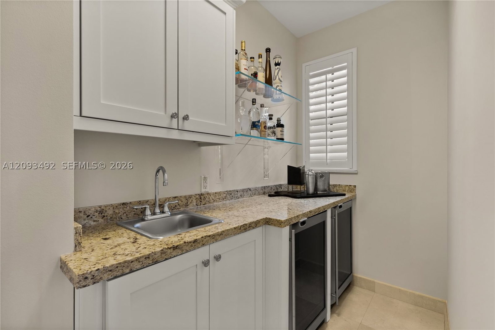 Real estate property located at 1803 Bayshore Ln, Miami-dade, Fairhaven, Miami, FL