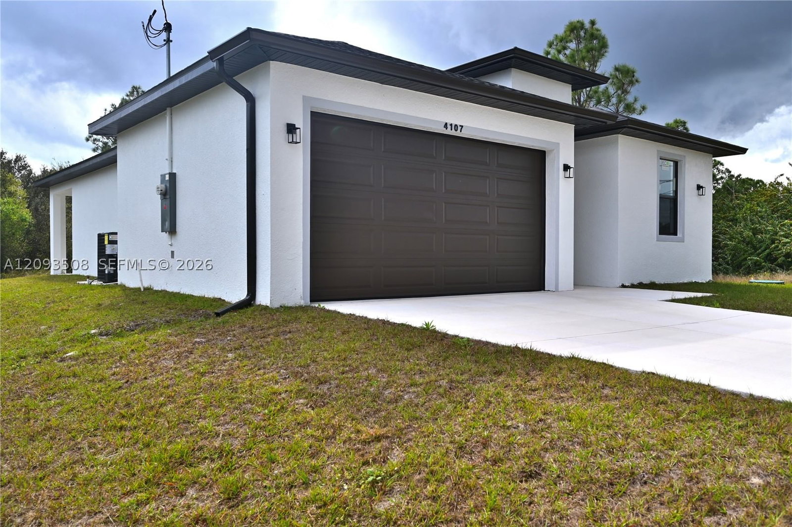Real estate property located at 4107 13 st sw, Lee, Lehigh Acres, Lehigh Acres, FL
