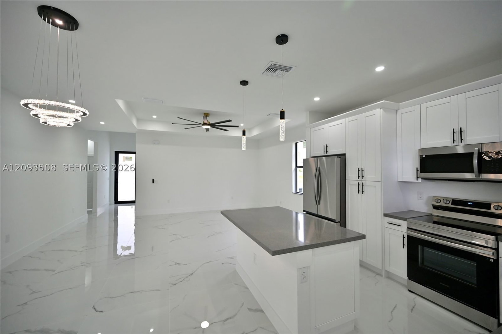Real estate property located at 4107 13 st sw, Lee, Lehigh Acres, Lehigh Acres, FL