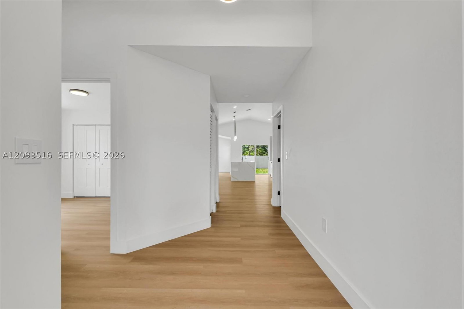 Real estate property located at 16 Gables Blvd, Broward, Bonaventure, Weston, FL