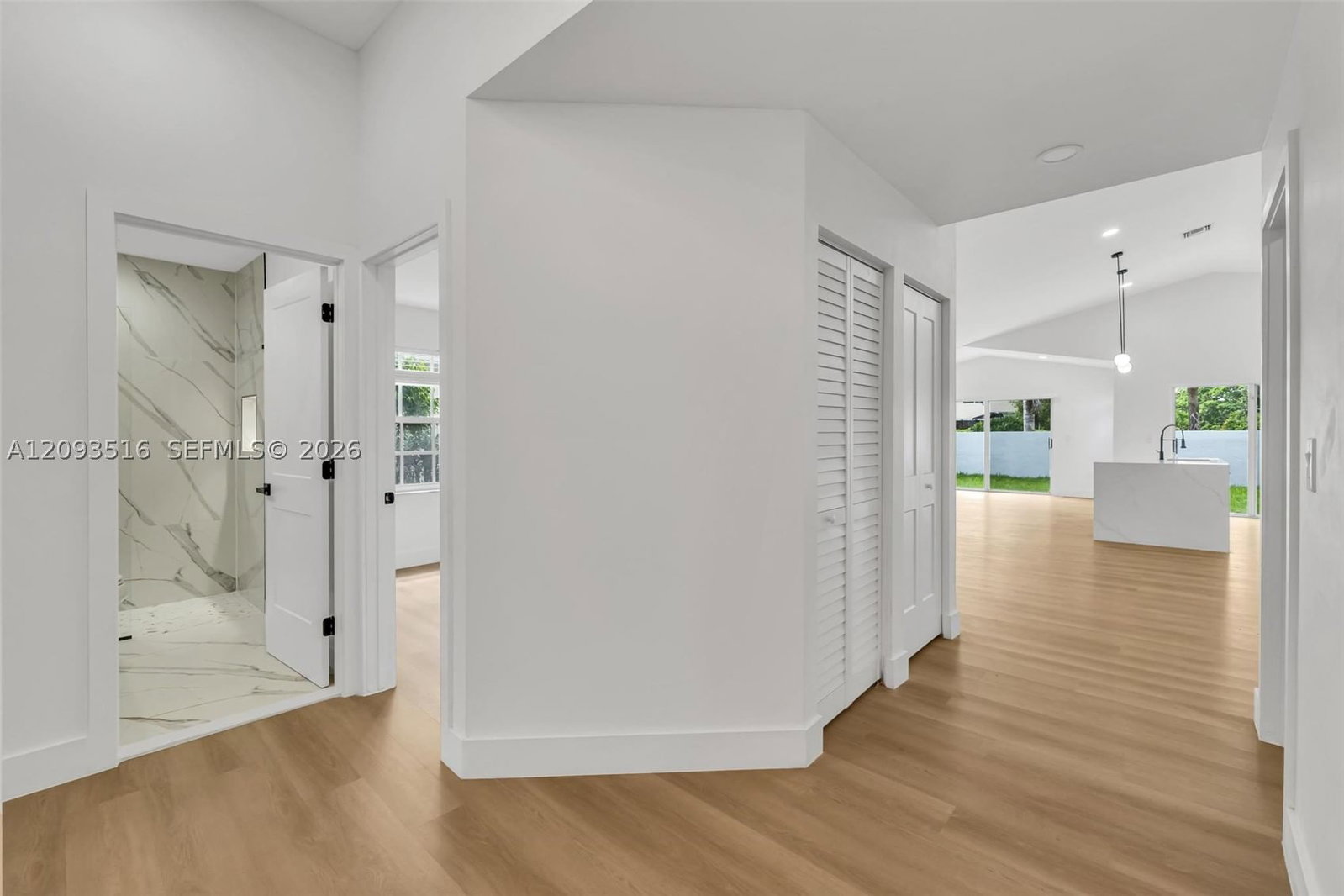 Real estate property located at 16 Gables Blvd, Broward, Bonaventure, Weston, FL
