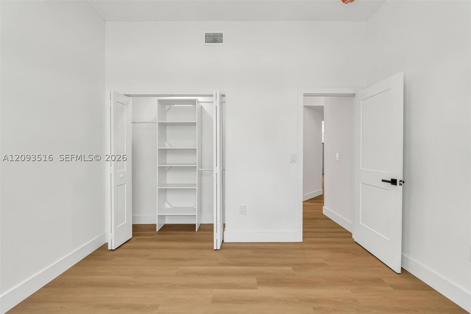 Real estate property located at 16 Gables Blvd, Broward, Bonaventure, Weston, FL