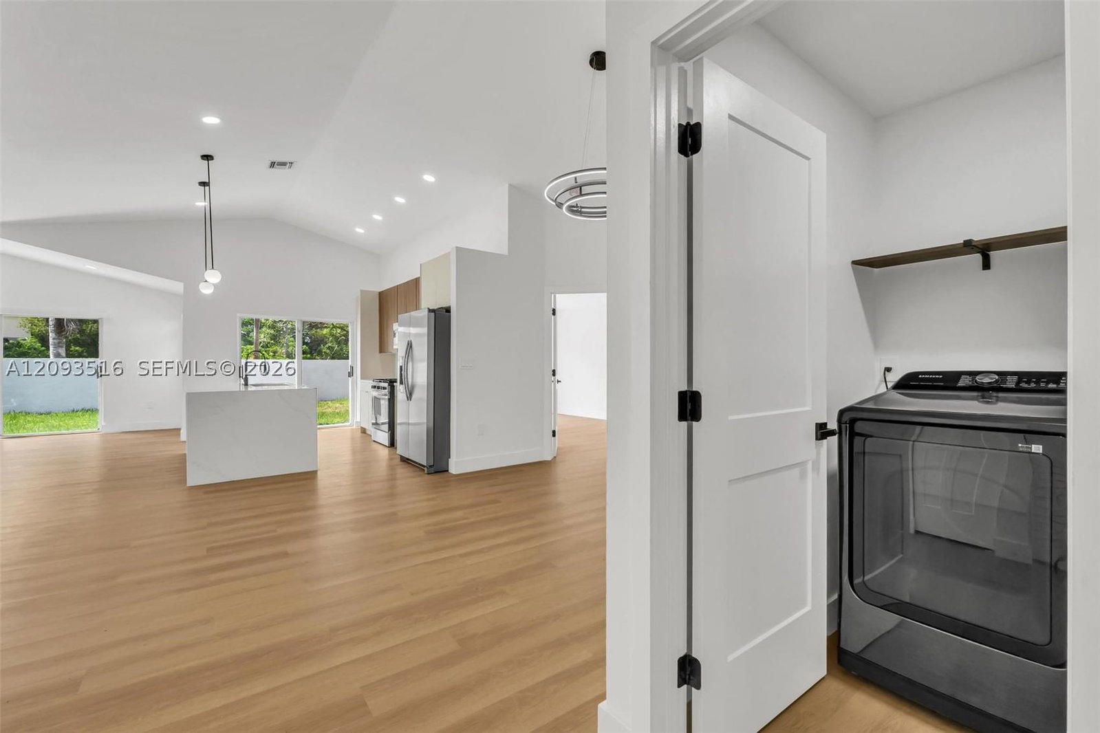 Real estate property located at 16 Gables Blvd, Broward, Bonaventure, Weston, FL