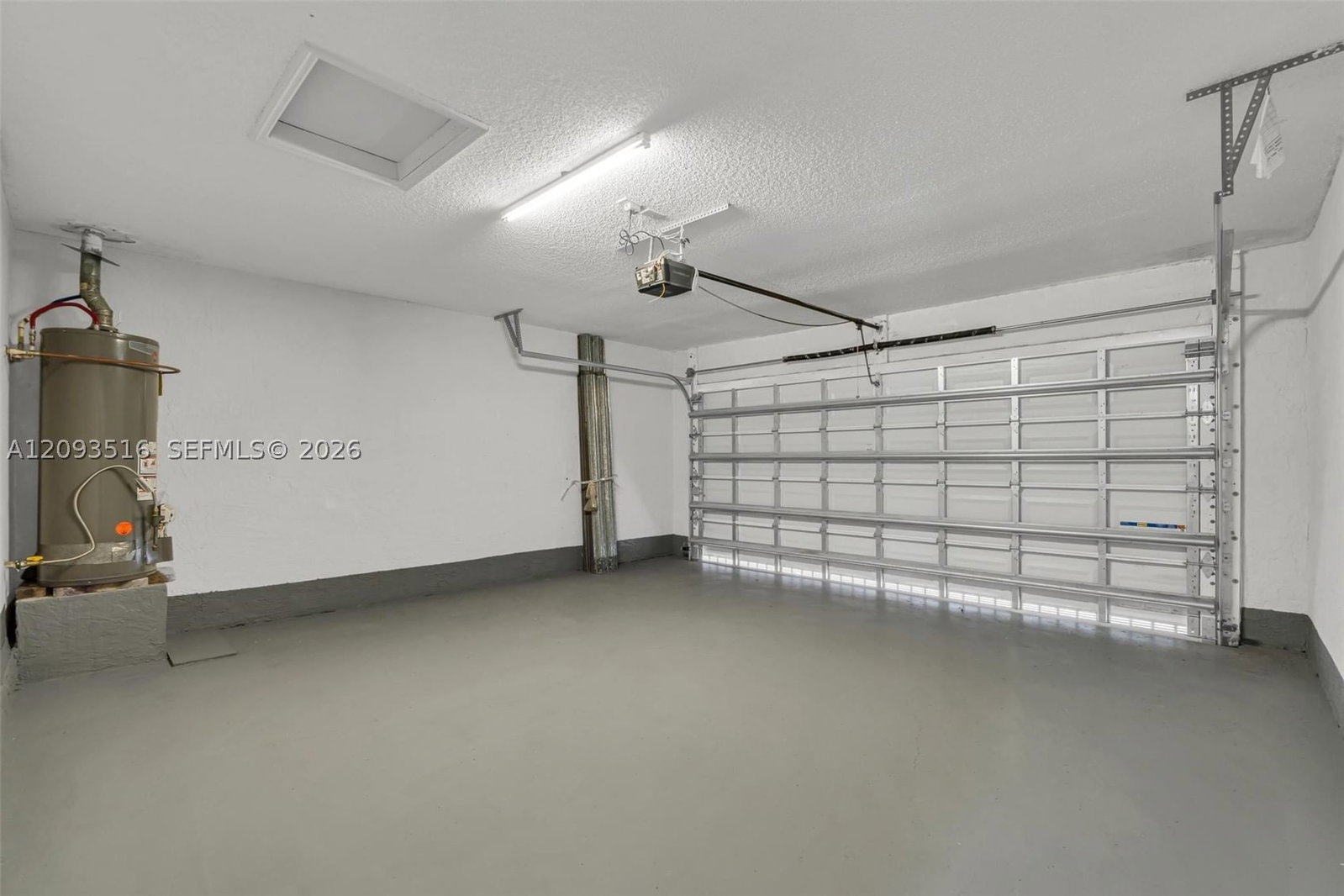Real estate property located at 16 Gables Blvd, Broward, Bonaventure, Weston, FL