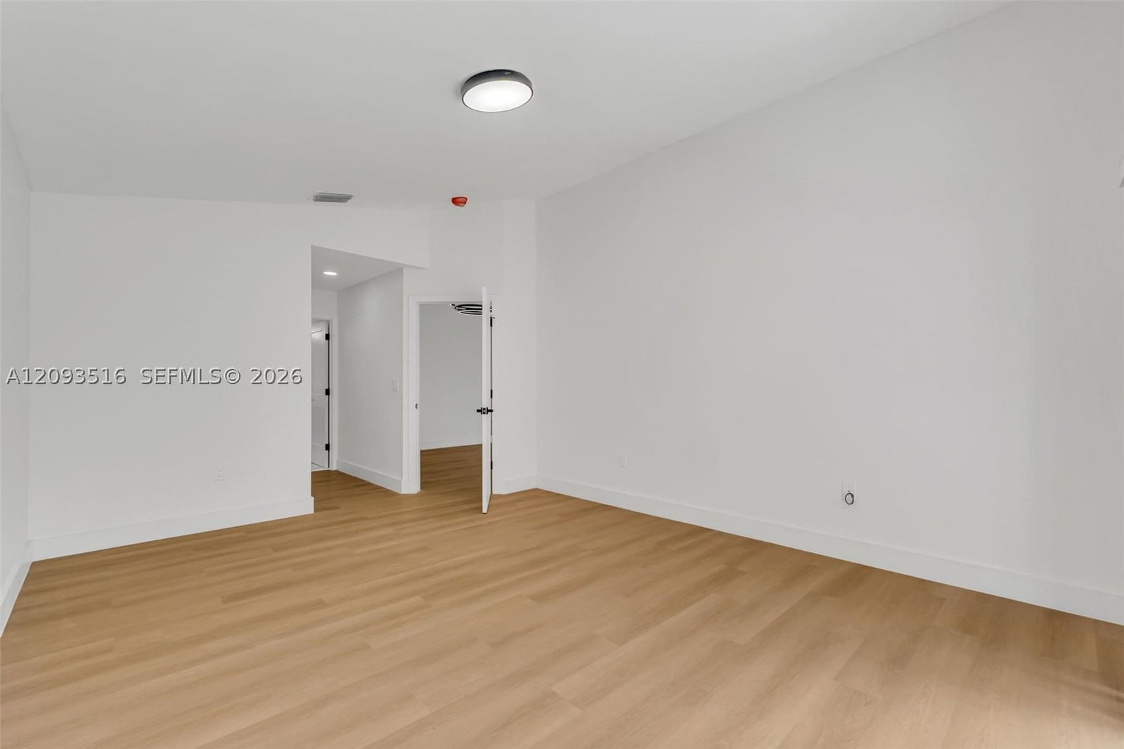 Real estate property located at 16 Gables Blvd, Broward, Bonaventure, Weston, FL
