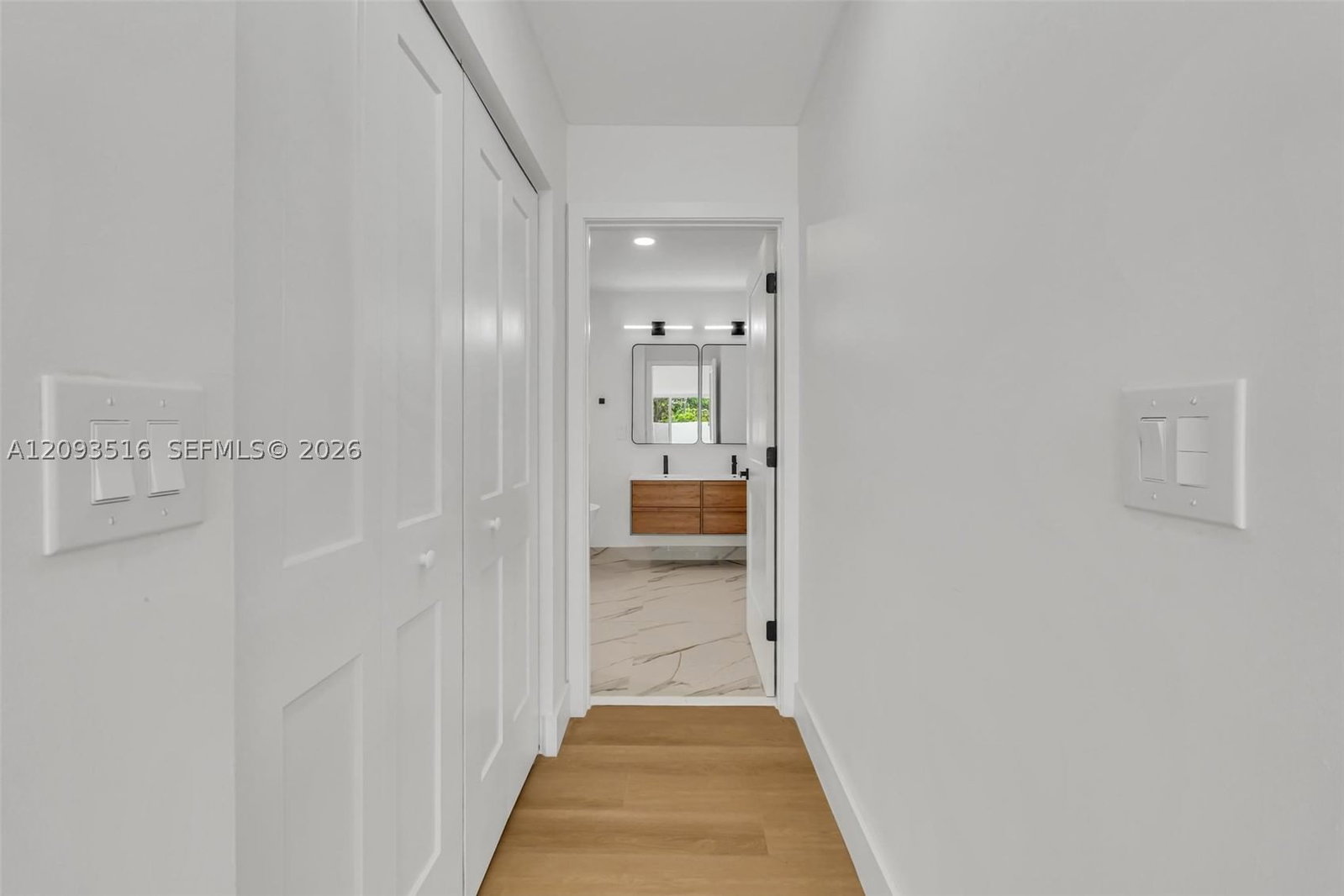 Real estate property located at 16 Gables Blvd, Broward, Bonaventure, Weston, FL