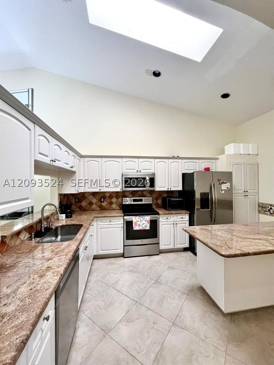 Real estate property located at 8195 Via Bella, Palm Beach, Boca Azul Ph 4 And 5, Boca Raton, FL