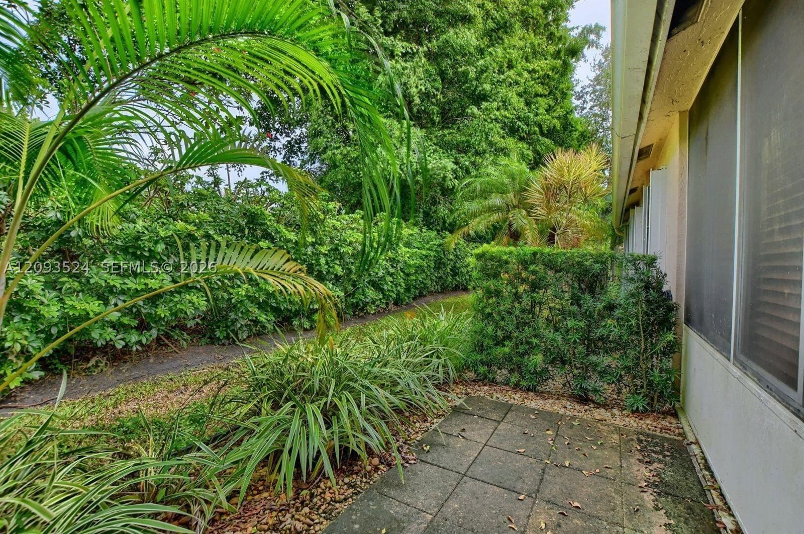 Real estate property located at 8195 Via Bella, Palm Beach, Boca Azul Ph 4 And 5, Boca Raton, FL