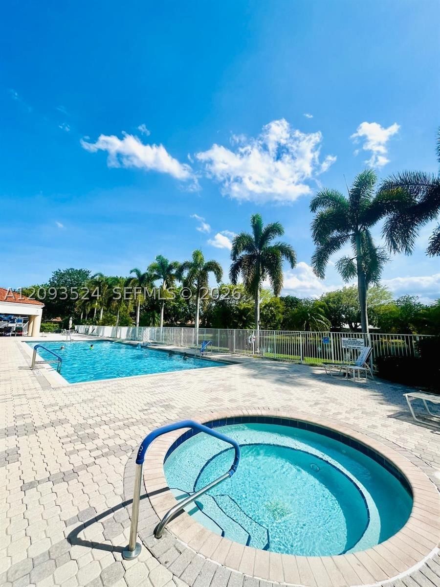 Real estate property located at 8195 Via Bella, Palm Beach, Boca Azul Ph 4 And 5, Boca Raton, FL