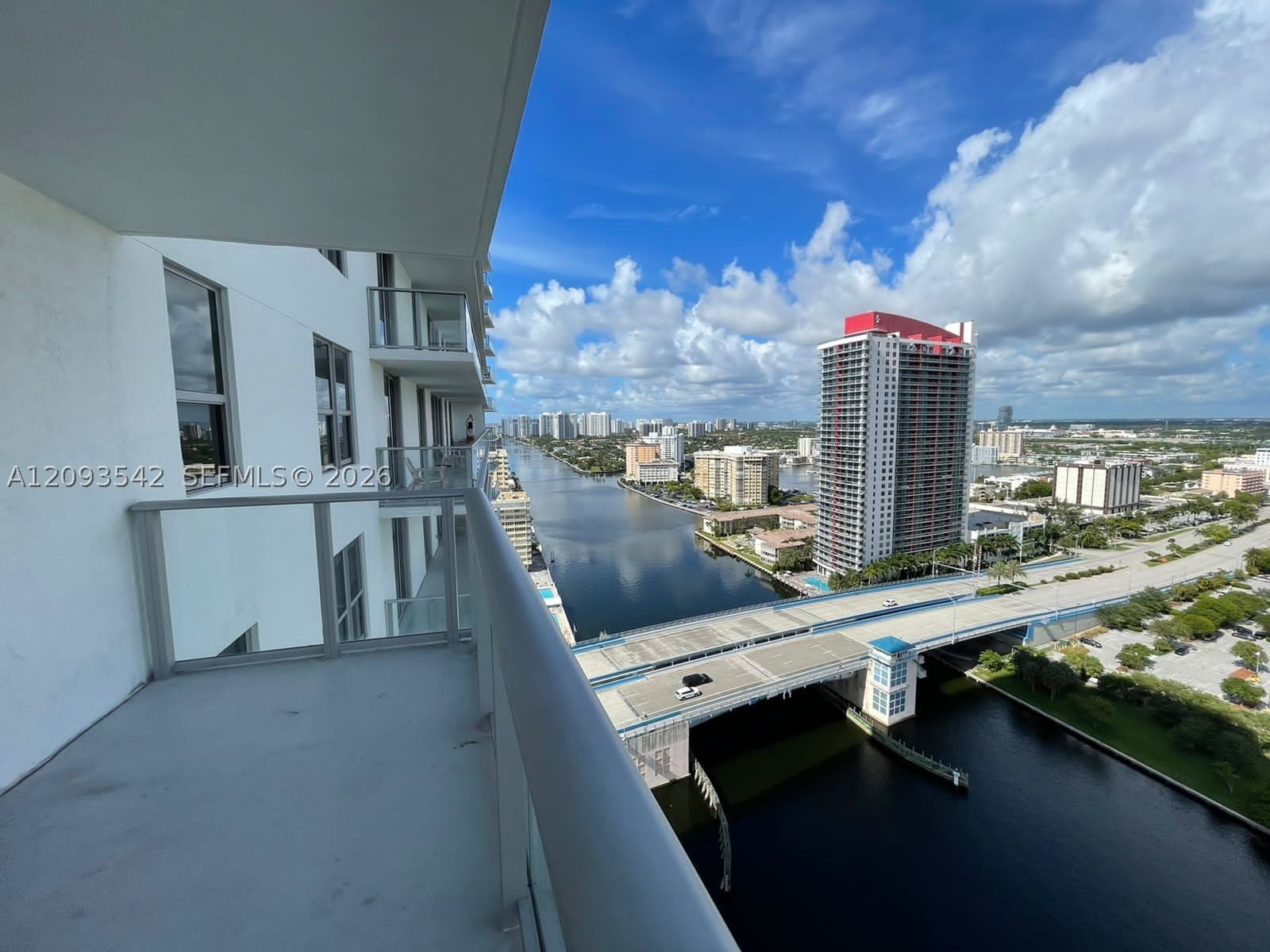 Real estate property located at 4010 Ocean Dr R1902, Broward, 4010 South Ocean Condo, Hollywood, FL