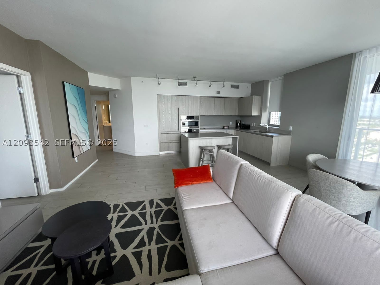 Real estate property located at 4010 Ocean Dr R1902, Broward, 4010 South Ocean Condo, Hollywood, FL