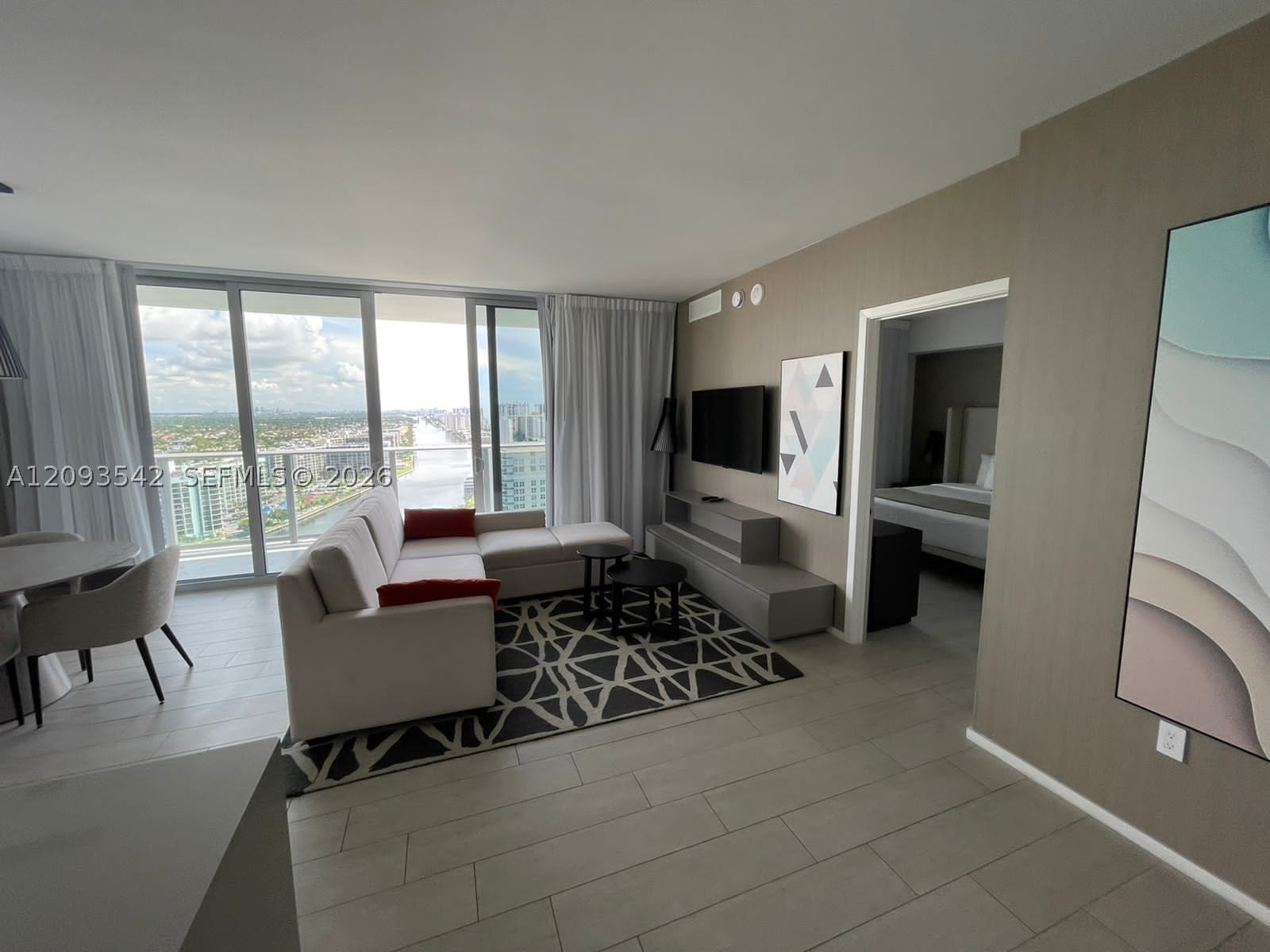 Real estate property located at 4010 Ocean Dr R1902, Broward, 4010 South Ocean Condo, Hollywood, FL