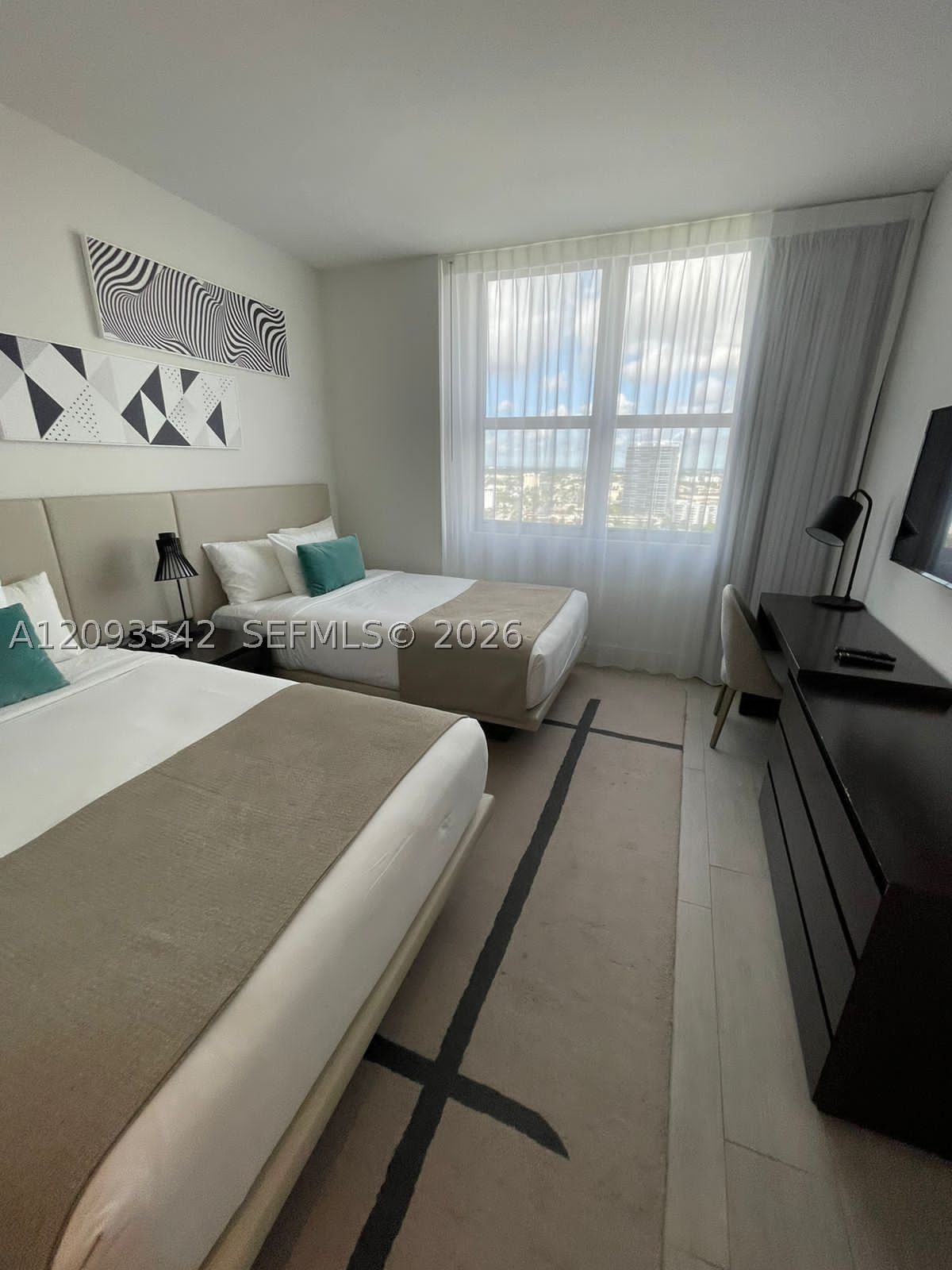 Real estate property located at 4010 Ocean Dr R1902, Broward, 4010 South Ocean Condo, Hollywood, FL