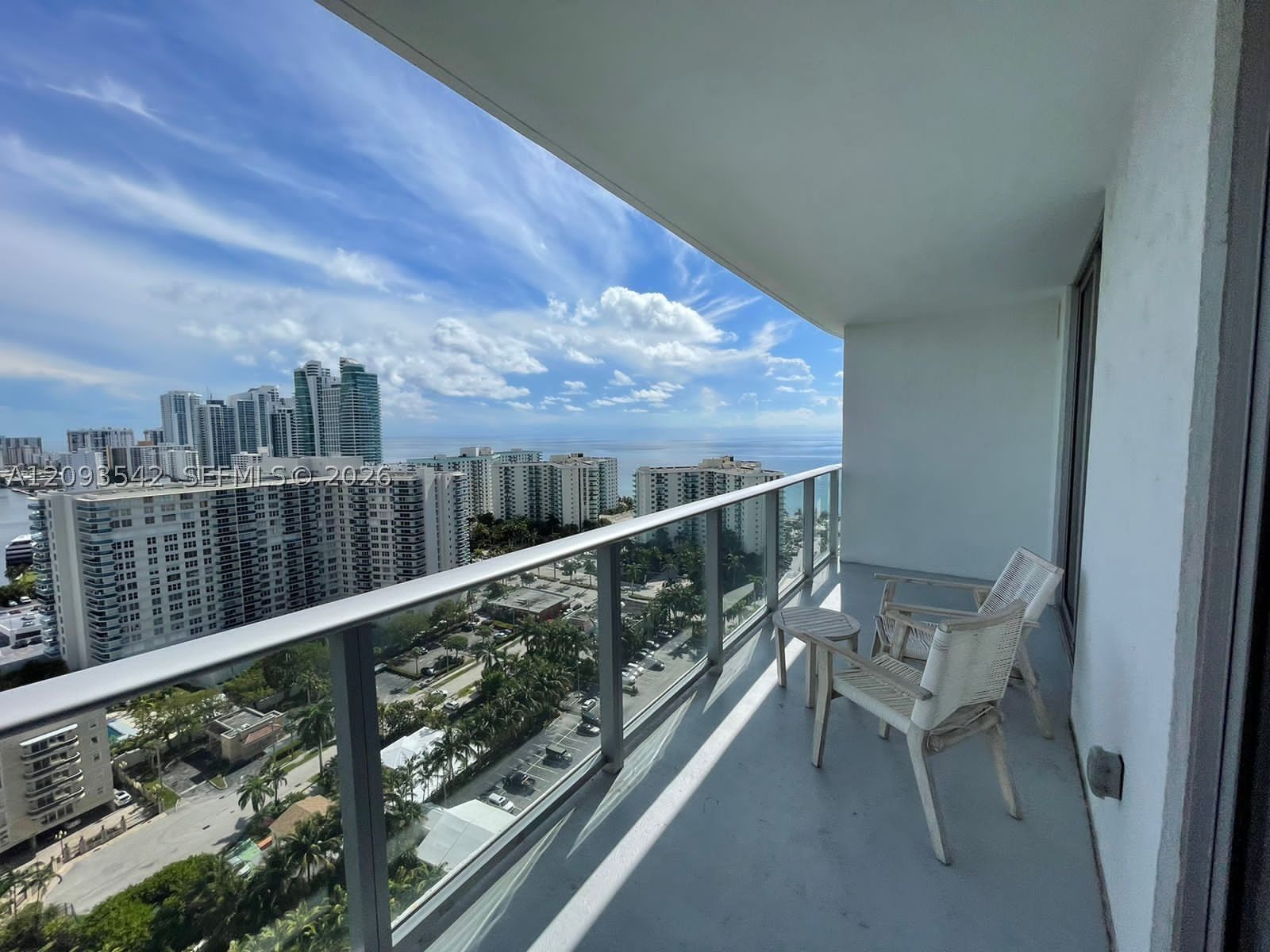 Real estate property located at 4010 Ocean Dr R1902, Broward, 4010 South Ocean Condo, Hollywood, FL