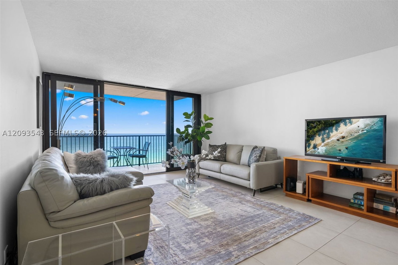 Real estate property located at 2201 S Ocean Dr #1102, Broward, Quadomain Tower I And Iv, Hollywood, FL