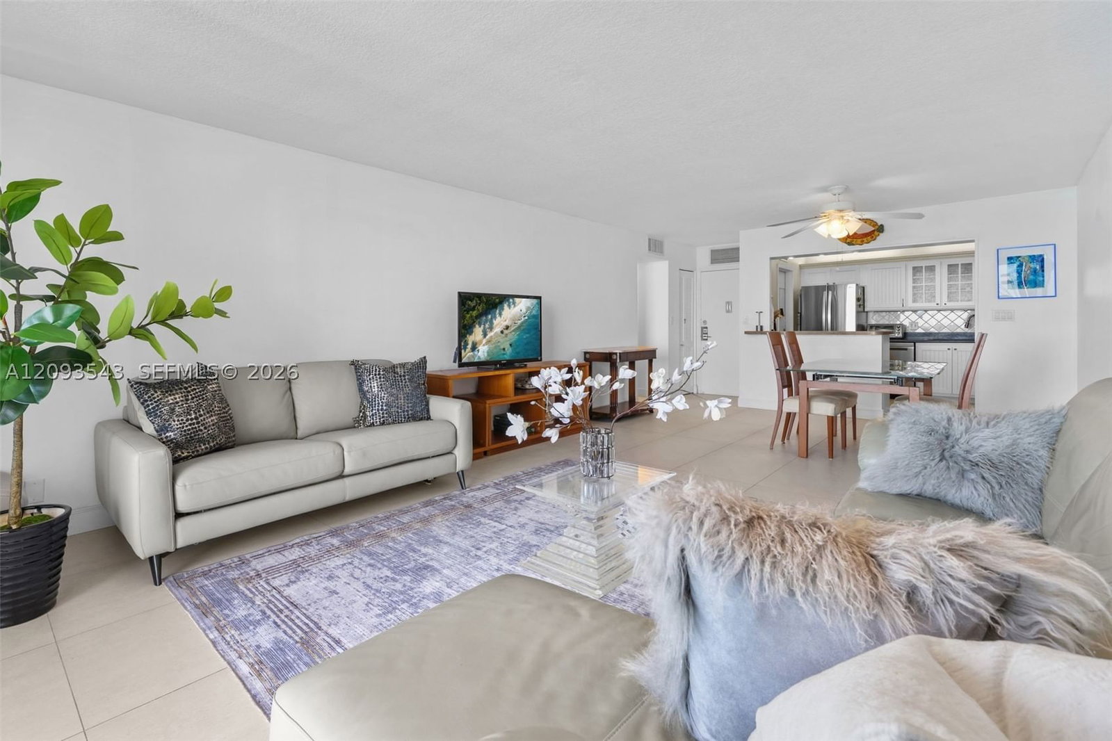 Real estate property located at 2201 S Ocean Dr #1102, Broward, Quadomain Tower I And Iv, Hollywood, FL